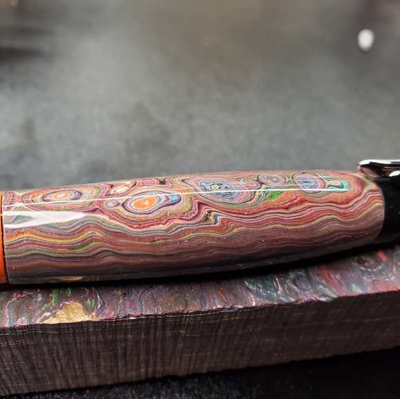 Handmade - "Cadillac Ranch" Motorcycle Pen - Picture 4 of 4